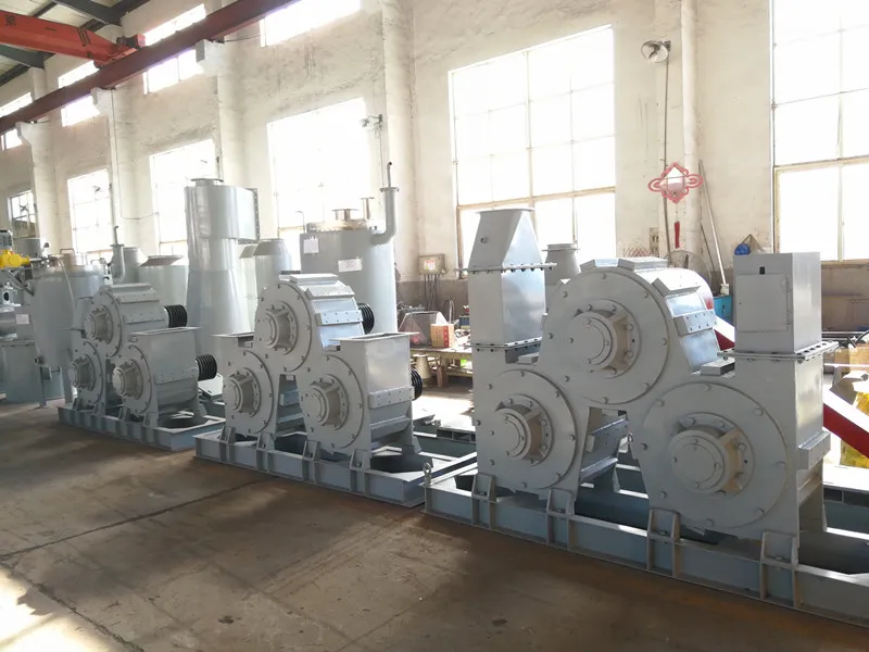 Machine de revêtement à trois rouleaux